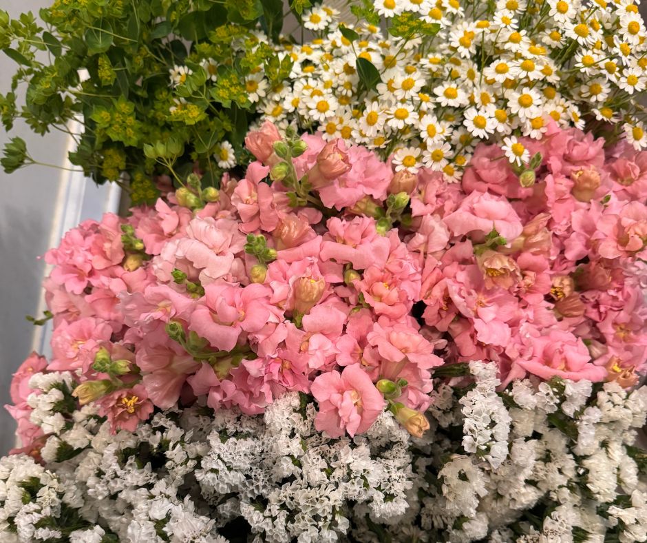 2026 Mixed Seasonal Flower Buckets